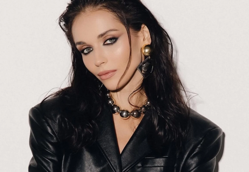 Софья Синицына опубликовала ролик в обнажённом виде