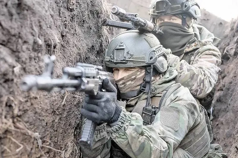 В ходе активных действий штурмовых подразделений ВС РФ освобождено село Лысовка к югу от Покровска - Минобороны