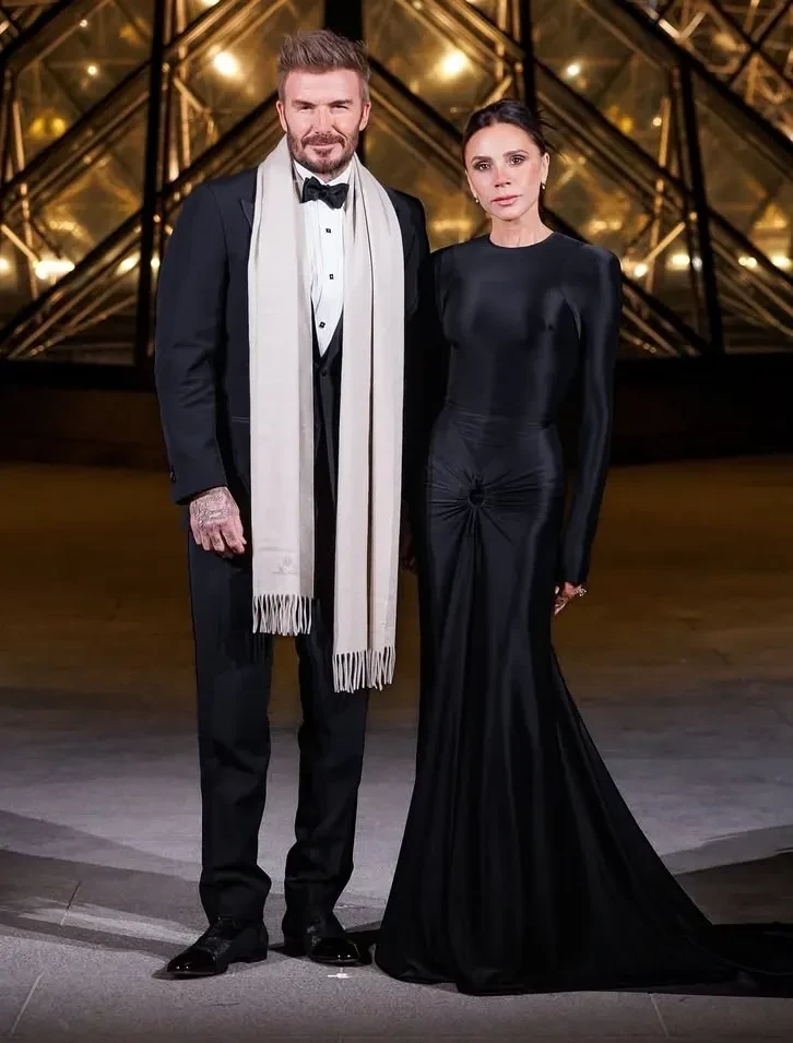 Виктория Бекхэм "страдает от бессонницы" на фоне конфликта с сыном Бруклином и Николой Пельтц