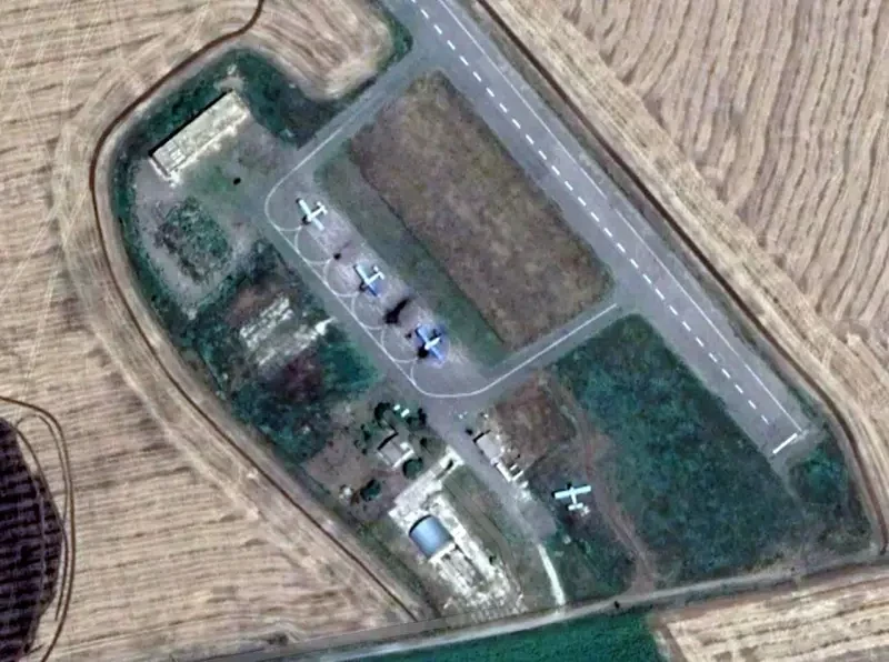 Показаны кадры поражения аэродрома ВС ВСУ с легкомоторными самолётами