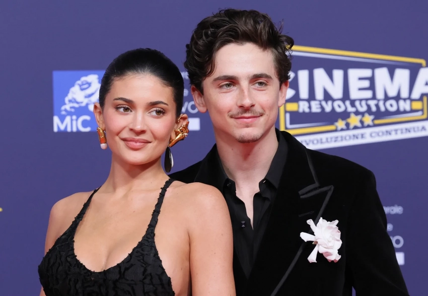 Кайли Дженнер и Тимоти Шаламе впервые вышли вместе на красную дорожку