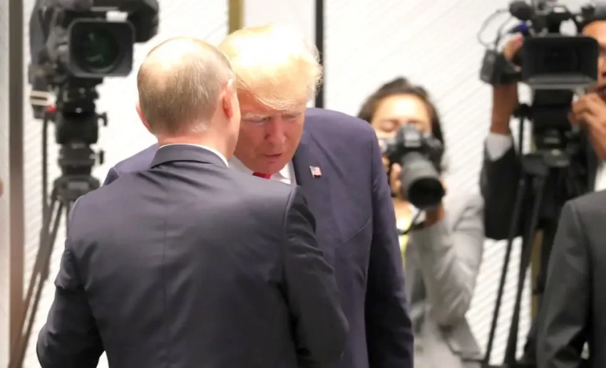 Не исключена секретность в целях безопасности: Трамп готов прервать турне по арабским странам и встретиться в Стамбуле с Путиным