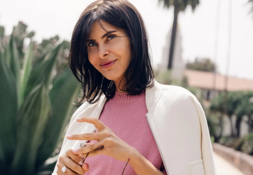 Надежда Оболенцева подтвердила, что родила первого ребёнка и уже снова беременна