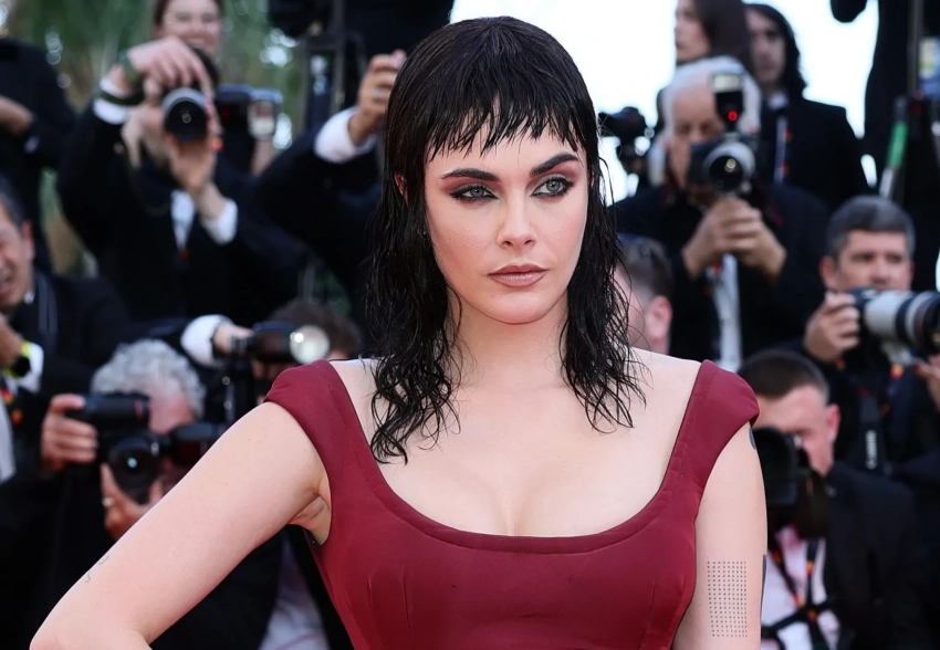 Канны-2025: Кара Делевинь, Наоми Кэмпбелл и Айрис Лоу на премьере фильма "История звука"