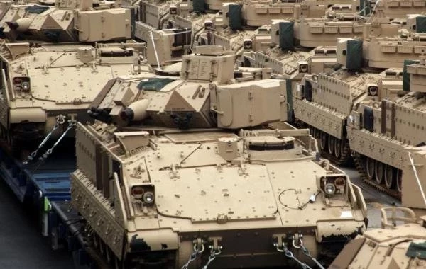 Трамп заявил о беспрецедентных темпах пополнения запасов вооружений в США