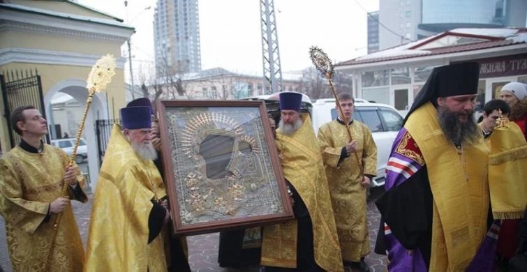 Празднование иконы Божией Матери «Жизнеподательница» 11 июня 2025 года: в чем помогает, как молиться