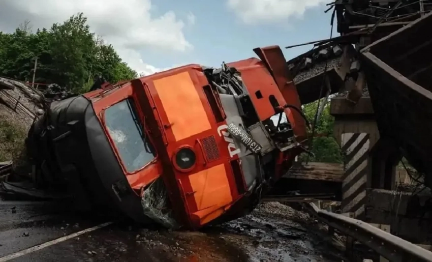 Президент России назвал терактом подрыв железнодорожных путей в Брянской и Курской областях