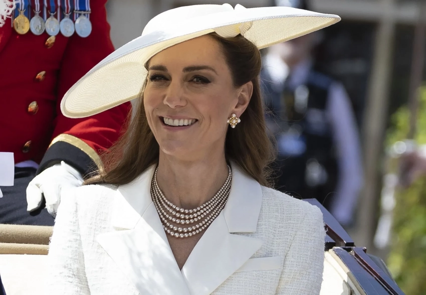 Кейт Миддлтон и принц Уильям посетили церемонию ордена Подвязки