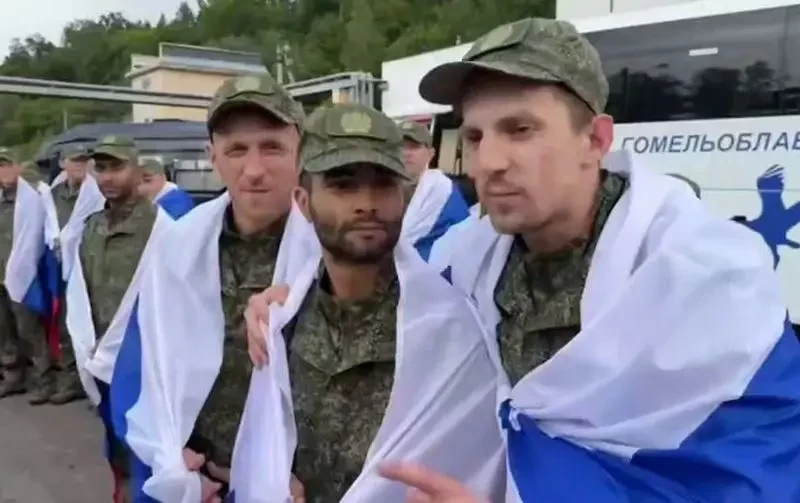 Очередная группа российских военных возвращена с подконтрольной Киеву территории