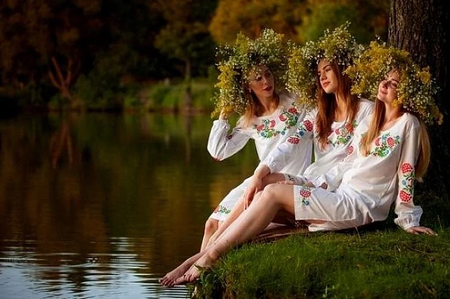 Праздник Аграфена Купальница 6 июля 2025 года: традиции, запреты, приметы