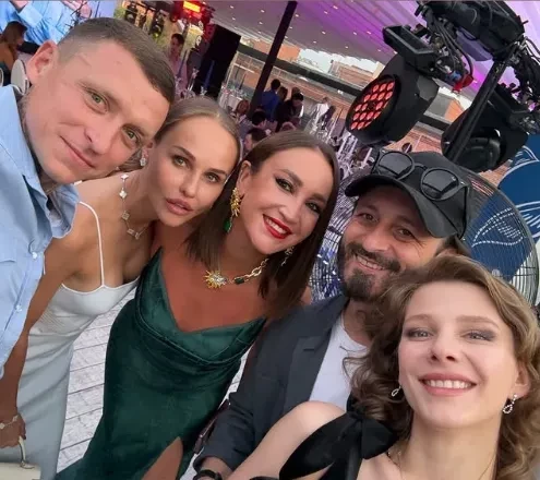 Слёзы Ирины Винер, поздравление от Татьяны Навки, Лиза Арзамасова и Илья Авербух в гостях: как прошла свадьба гимнастки Дины Авериной