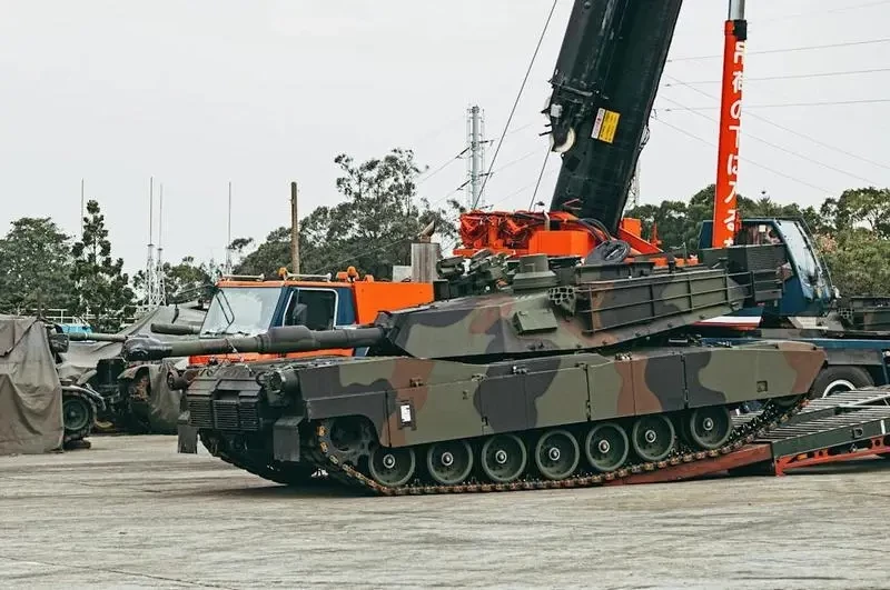 На Тайвань прибыла новая партия американских танков M1A2T Abrams, которые не подходят под климат острова