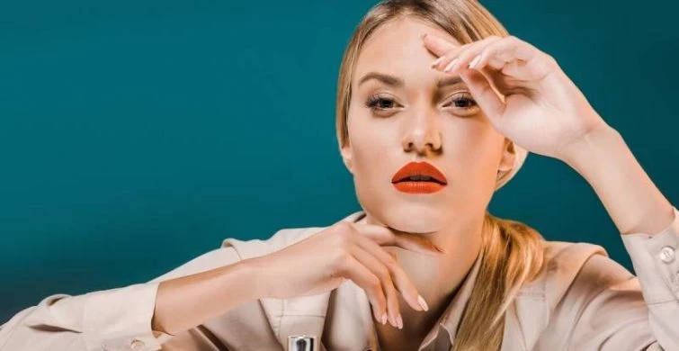 Свежесть и легкость: Лучшие офисные парфюмы для мужчин и женщин