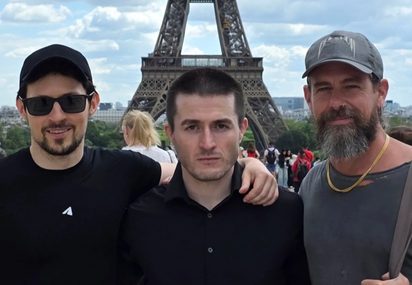 "Был удивительный разговор о жизни и свободе". Павел Дуров встретился с сооснователем Twitter Джеком Дорси и подкастером Лексом Фридманом