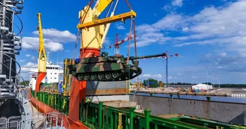 Польша расследует «подозрительные денежные потоки» после подписания оружейных контрактов с Южной Кореей