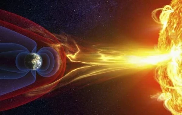 Магнитная буря 22.08.2025: вспышки на Солнце вызовут недомогания у метеозависимых людей