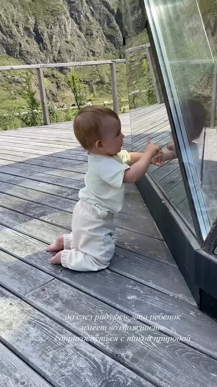 Сати Казанова впервые показала лицо дочери