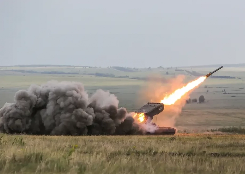 Южный рубеж обороны ВСУ в Покровске обрушился в результате увеличения плотности «термобарического» огня