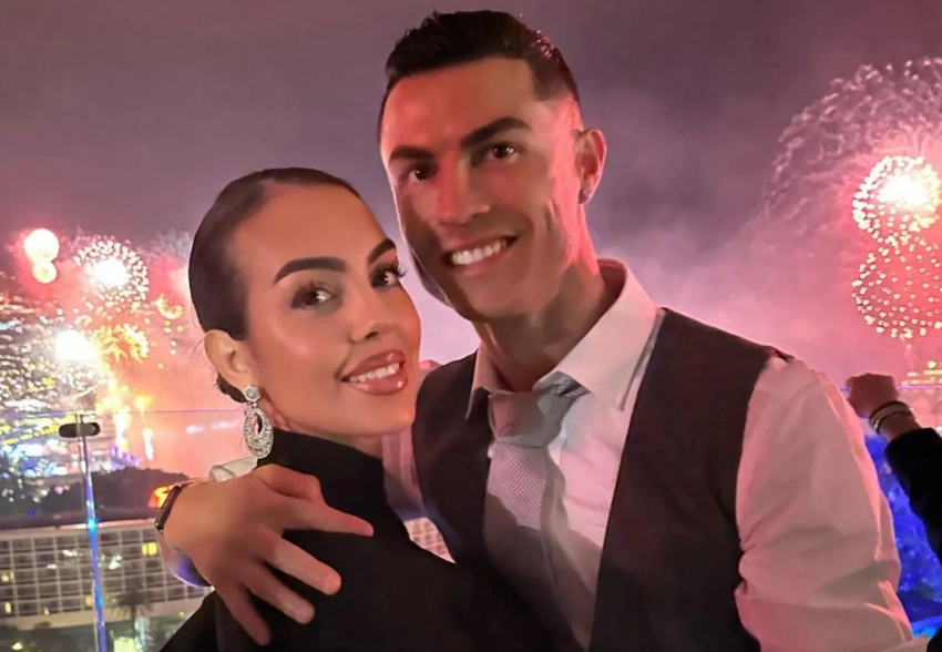 Официально: Криштиану Роналду сделал предложение Джорджине Родригес после девяти лет отношений