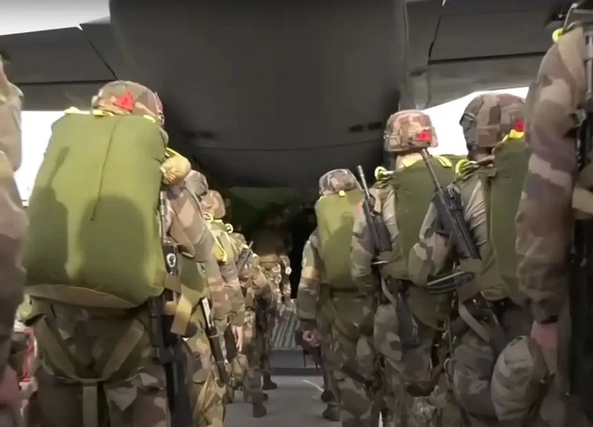 Турецкая пресса: присутствие европейского контингента на Украине превратит страну в колонию Европы