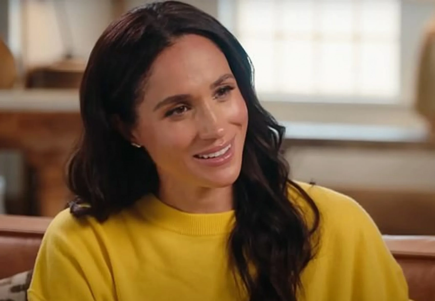 "Была вынуждена носить телесные колготки". Меган Маркл опять пожаловалась на ограничения в королевской семье