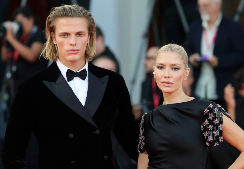 Венеция-2025: Елена Перминова и Тарас Романов посетили премьеру фильма "Франкенштейн"