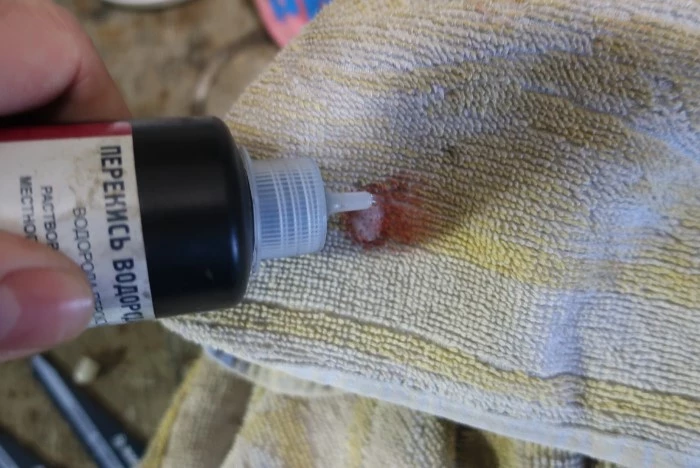 Дешевые, но сильные: 5 средств за 3 копейки, которые выведут даже въевшиеся пятна