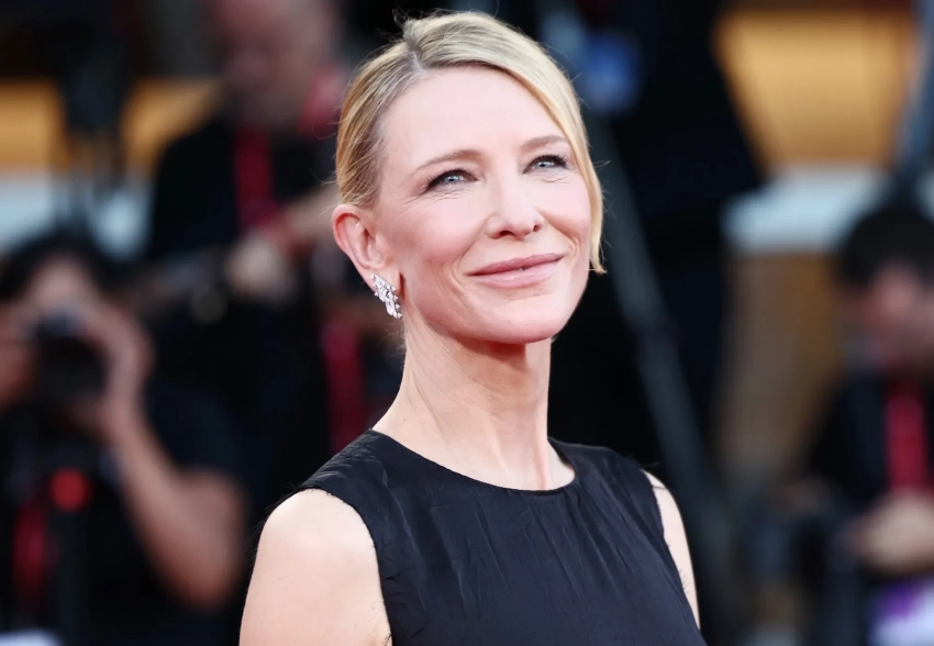 Венеция-2025: Кейт Бланшетт в кутюре, Уиллем Дефо и Шарлотта Рэмплинг на премьере фильма "Отец, мать, сестра, брат"