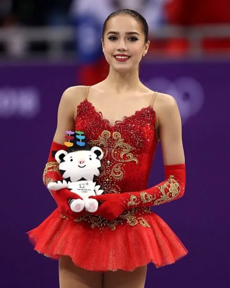 "Дальше только онлифанс". Алину Загитову раскритиковали за новый образ