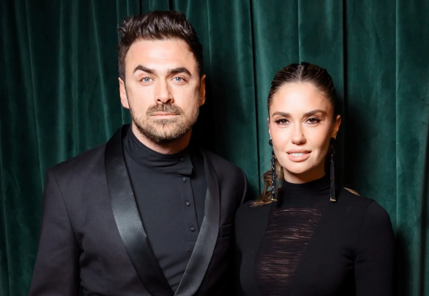 Агата Муцениеце родила третьего ребёнка