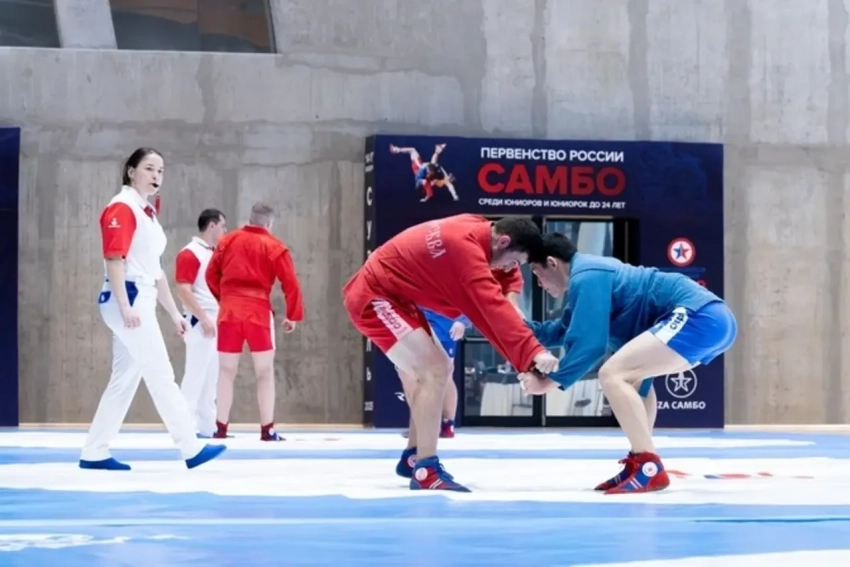 Международная федерация самбо вынесла решение по флагу и гимну РФ и Белоруссии