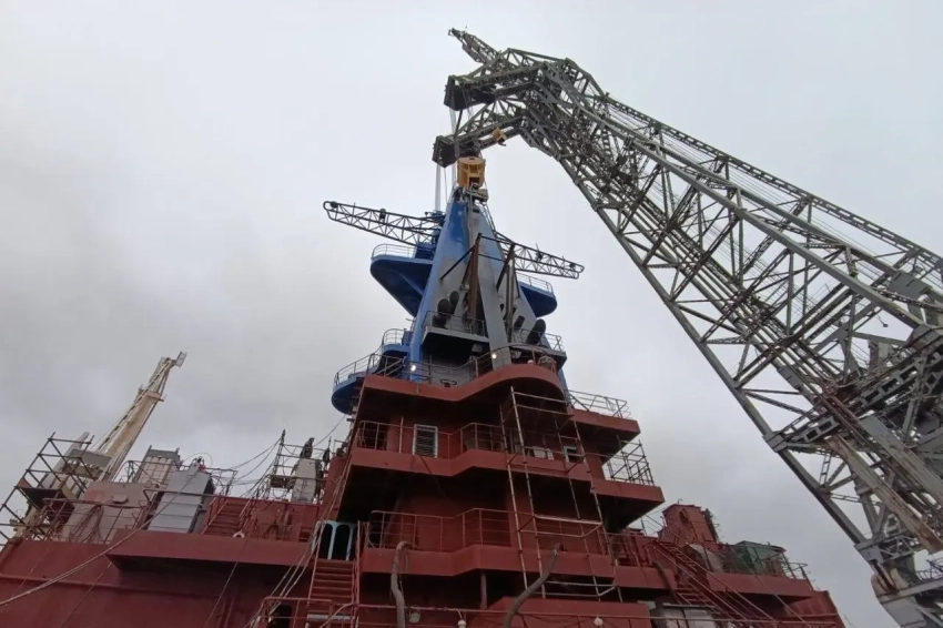 Пятый атомный ледокол «Чукотка» вышел на финальный этап формирования надстройки