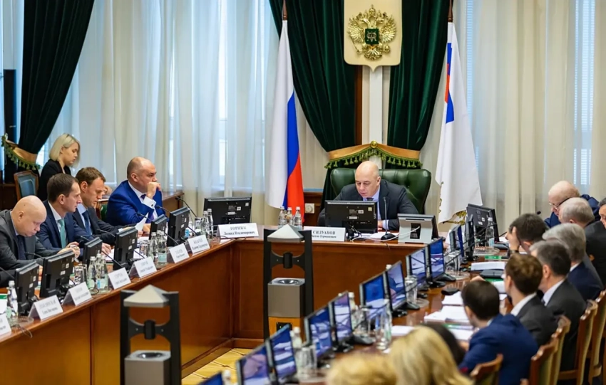 Минфин «заглянул» на 17 лет вперёд: там доллар по 133 рубля