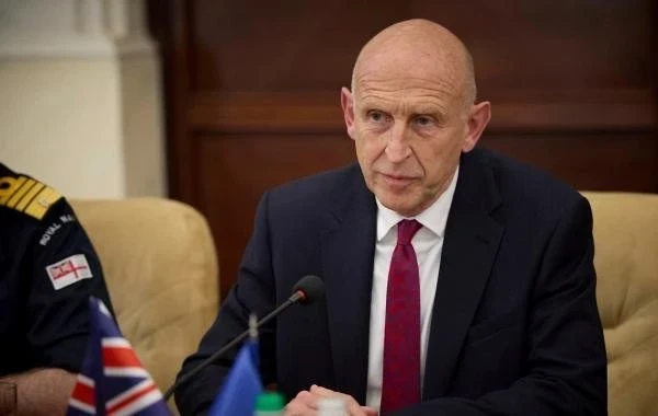 Министр обороны Британии Хили оказался рядом с местом удара "Орешником"