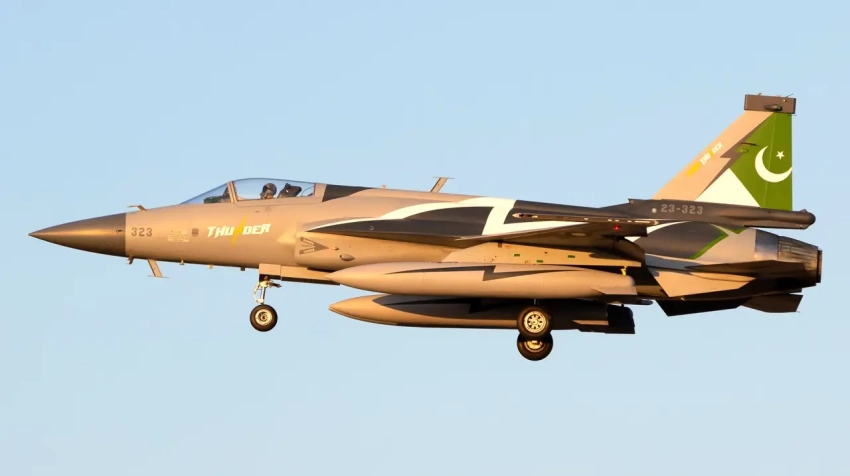 Ядерная держава Пакистан готова заключить крупную оружейную сделку с Суданом