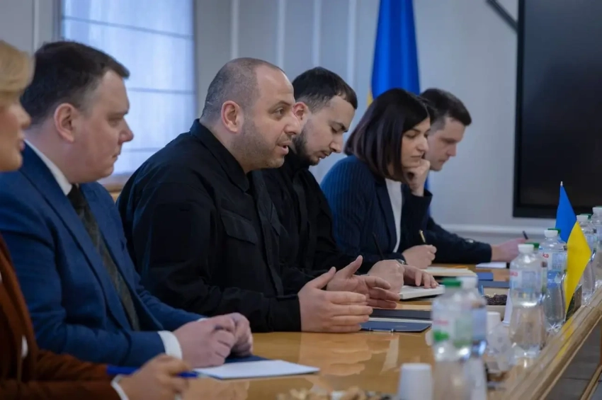 Киеву не удалось добиться «воздушного перемирия», ракетные удары продолжатся