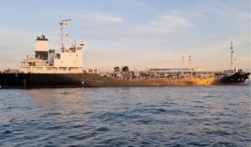 Иранский КСИР провёл операцию по задержанию двух танкеров в Персидском заливе