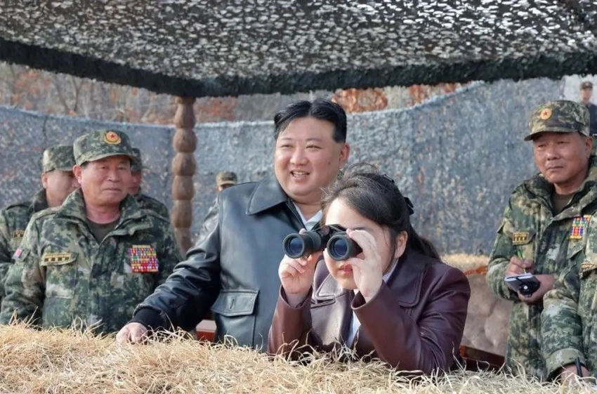 Разведслужба Южной Кореи: Ким Чен Ын планирует назначить свою дочь преемницей