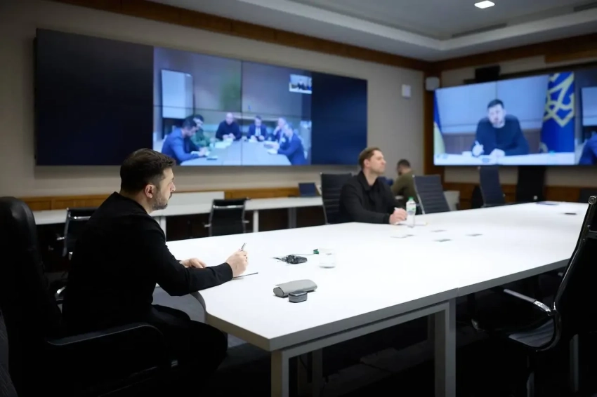 Зеленскому нужно идти на компромисс с Россией сейчас, дальше будет хуже